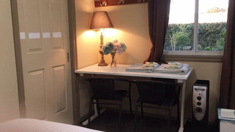 Golden Village - Accommodation NT 2