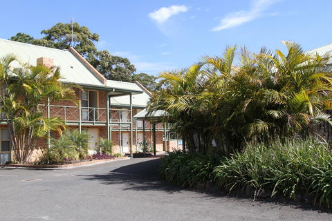 Golf Place Inn - NT Tourism 0