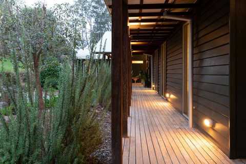 Grandview Retreat - Accommodation NT 2