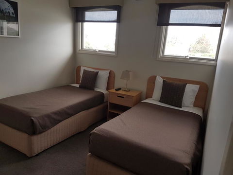 Hacienda Motel Geelong - NT Tourism 1