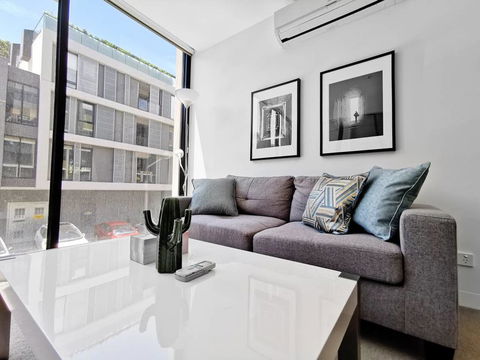 Hawthorn Elegant Lifestyle 1 Bedroom Apartment - Accommodation NT 2