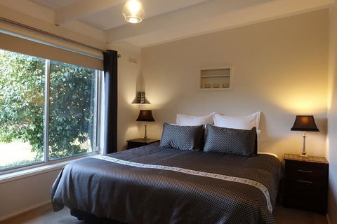 Healesville Schofield Cottage - NT Tourism 1