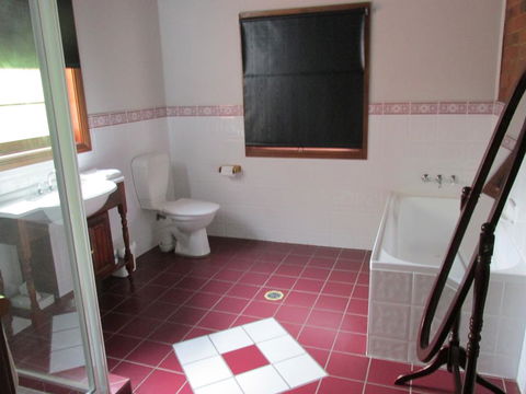 Henry's Cottage - NT Tourism 2