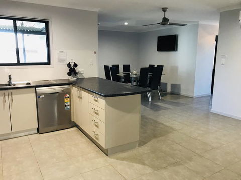 Hervey Bay Holiday Home - NT Tourism 2