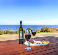 High Tide - Wallaroo Beachfront Property - Pet-Friendly - Accommodation NT