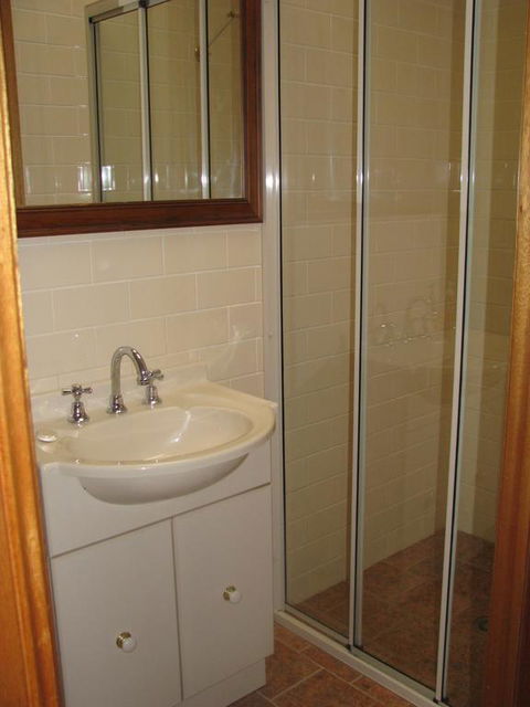 Hill Top Country Guest House - Accommodation NT 2