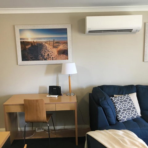 Hillarys Executive Apartment - Accommodation NT 3