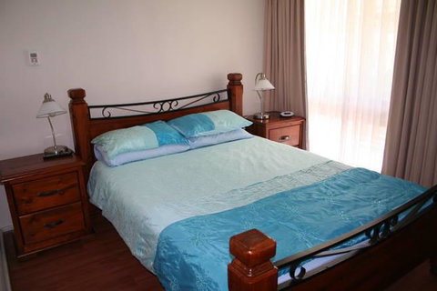 Hillarys Holiday Home - Accommodation NT 2