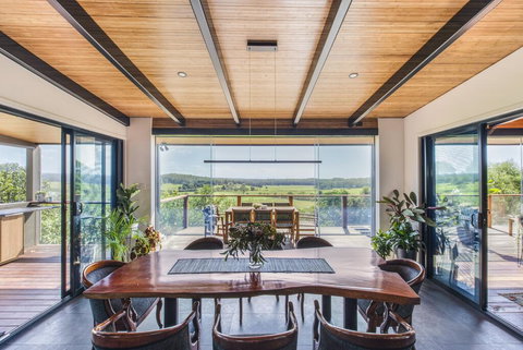 Hilltop Hideaway Luxury Style - Accommodation NT 1