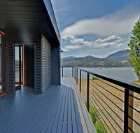 Hobart Waterfront Luxury Retreat - Accommodation NT