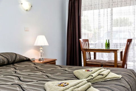 Holbrook Town Centre Motor Inn - NT Tourism 3