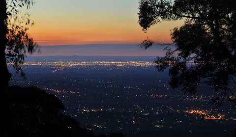 Holly Lodge - Accommodation NT 2