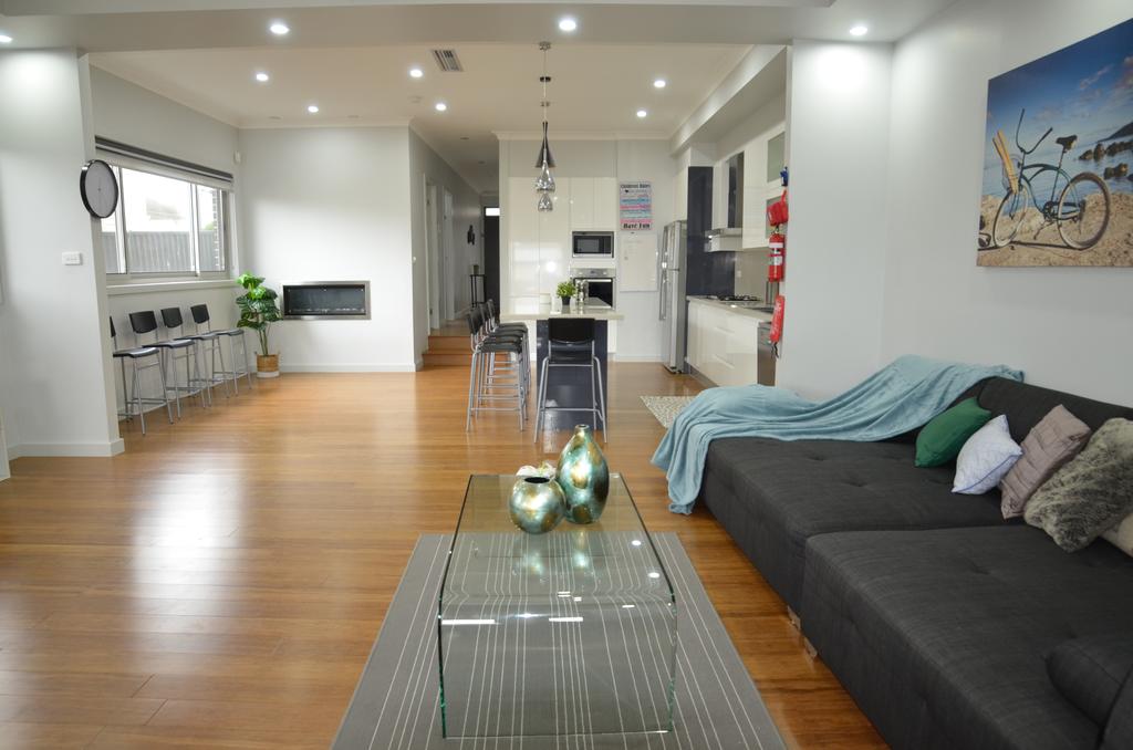  Accommodation NT