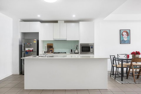 HOMEBUSH CLOSE TO OLYMPIC PARK KOZY 2 BED 2 BATH NHO075 - Accommodation NT 3