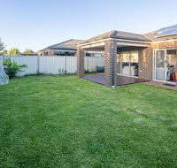 Homely Getaways in Central Pakenham - Pet Friendly - Accommodation NT