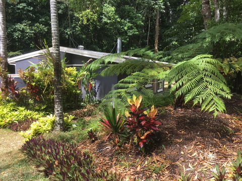Honeybee House - NT Tourism 0