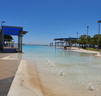 Jackies City Central Apartment