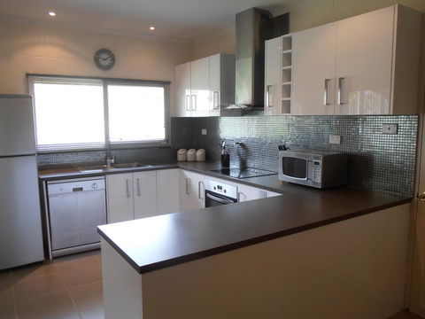 Jambala Beach House - NT Tourism 3