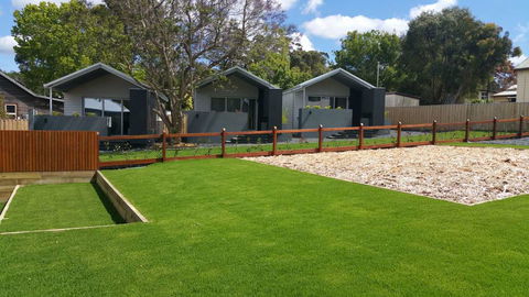 Jaspers Cabins - NT Tourism 0