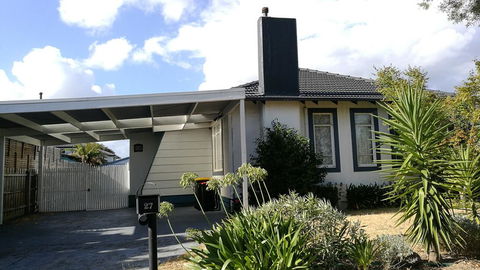 Jesson Crescent Dandenong Cozy House - Accommodation NT 1