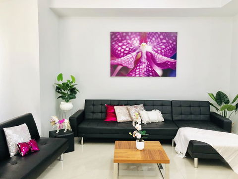 Jewel In The West-Newly Built And Spacious - Accommodation NT 0