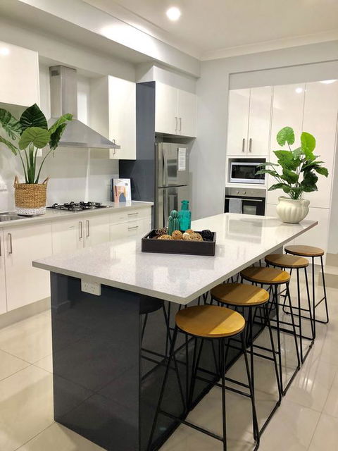 Jewel In The West-Newly Built And Spacious - Accommodation NT 3