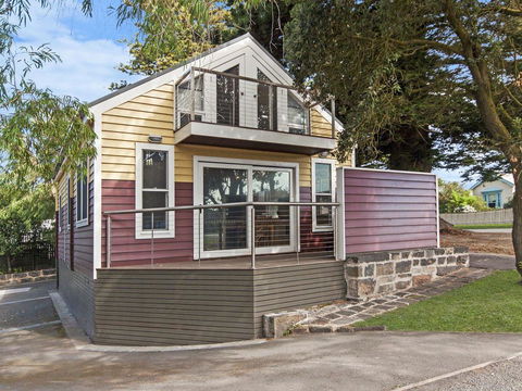 JOHANSSON'S PERCH COTTAGE - Accommodation NT 3