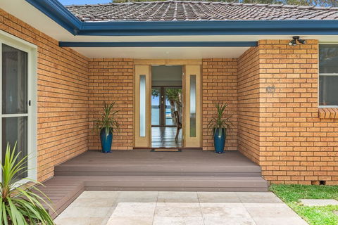 Kalimna Lakeside Living - NT Tourism 2