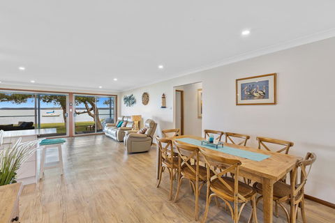 Kalimna Lakeside Living - NT Tourism 0