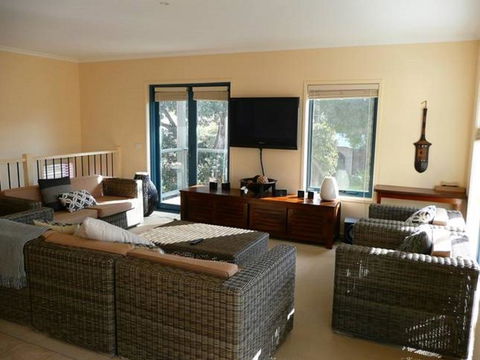 Kava Villa Cowes - Accommodation NT 1