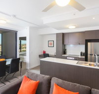 Keeping Cool on Connor - Executive 2BR Fortitude Valley apartment with pool and views - Accommodation NT