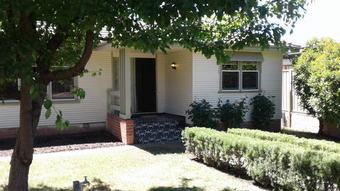 Kenna Cottage - NT Tourism 0