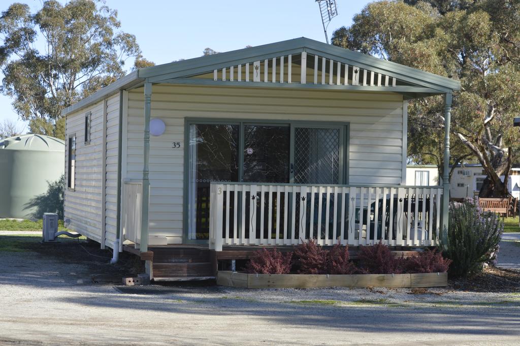 Accommodation NT