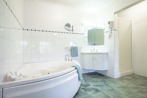 Kerang Valley Resort - NT Tourism 2