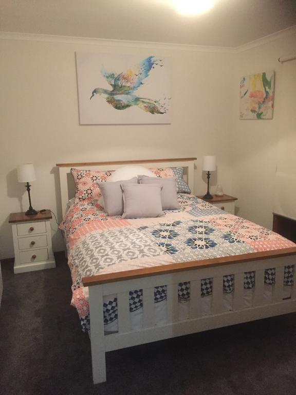 Ingliston VIC Accommodation NT