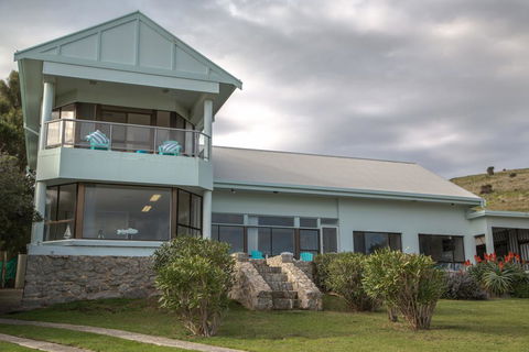 King Of North Bay - 103 Gold Coast Drive - NT Tourism 3