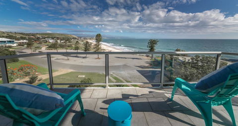 King Of North Bay - 103 Gold Coast Drive - NT Tourism 0