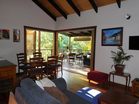 Kookaburra Cottage At Uralba Eco Cottages - NT Tourism 0