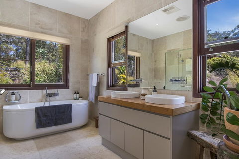 Koonyum Range Retreat - NT Tourism 2