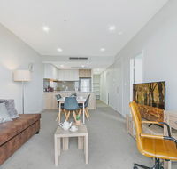 KOZYGURU PARRAMATTA CBD LUXURY 2 BED APT  FREE PARKING NPA011 - NT Tourism