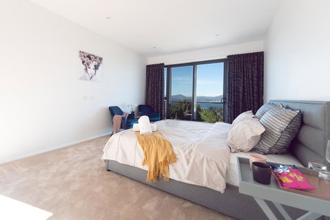 La Vie Luxury Bay View - NT Tourism 0