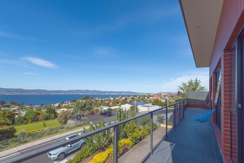 La Vie Luxury Bay View - NT Tourism 1