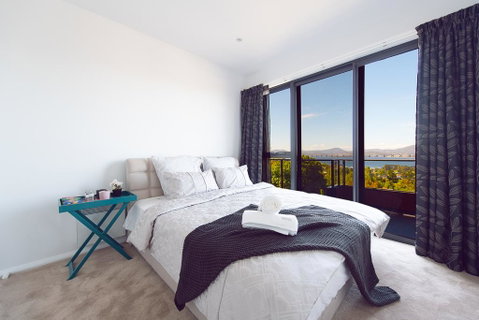 La Vie Luxury Bay View - NT Tourism 3