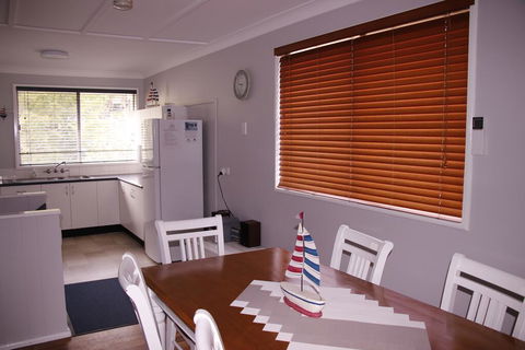 Lakes Edge Cottage - Accommodation NT 3