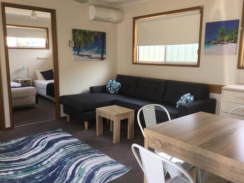 Lakes Jakaranda Holiday Units - Accommodation NT 1