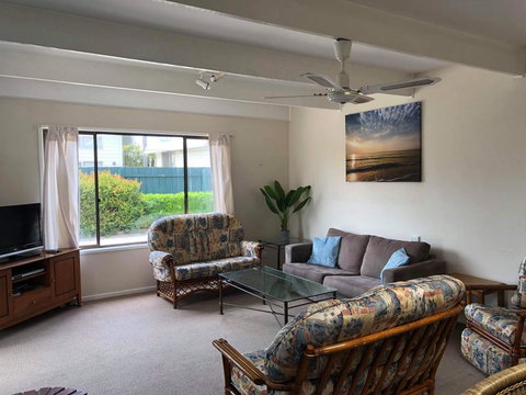 Lakes Jakaranda Holiday Units - Accommodation NT 3