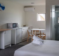 Lakeside Inn - NT Tourism