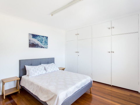 Lakeside Retreat - Accommodation NT 2