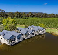 Lakeside Villas at Crittenden Estate - Accommodation NT