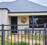 Lakeview Getaway - NT Tourism